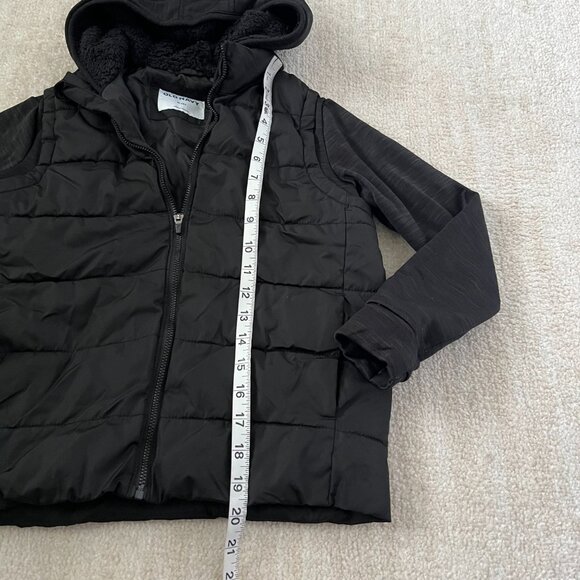 Old Navy Boys Active Black Hooded Puffer Vest Jacket Coat M / 8Y - Picture 5 of 10